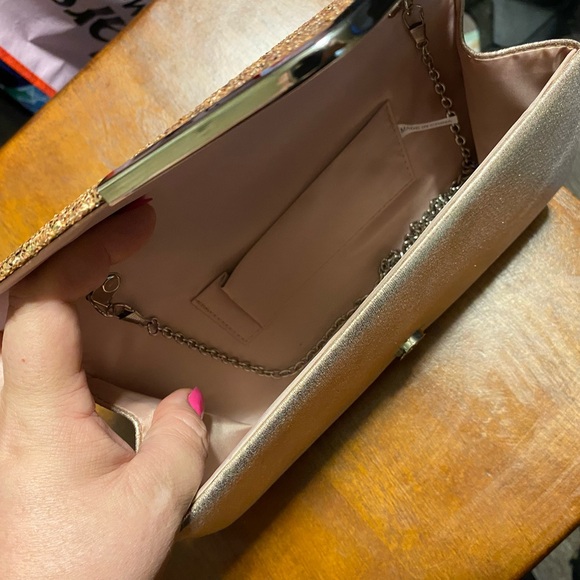 Rose Gold clutch bag. Chain included. Brand bee! - Picture 6 of 7